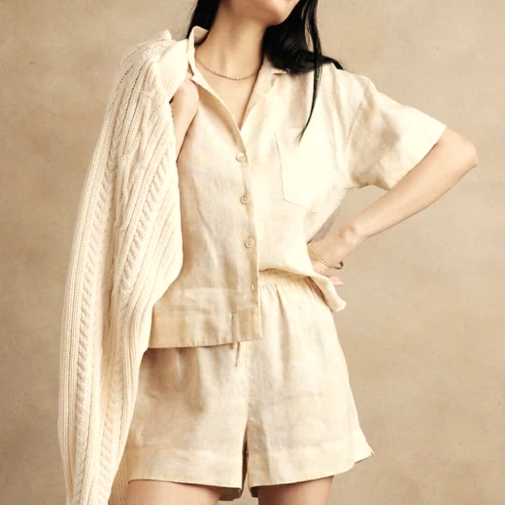Banana Republic Restore Linen Blend Pajama ButtonDwn Top Creamy Beige Loungewear